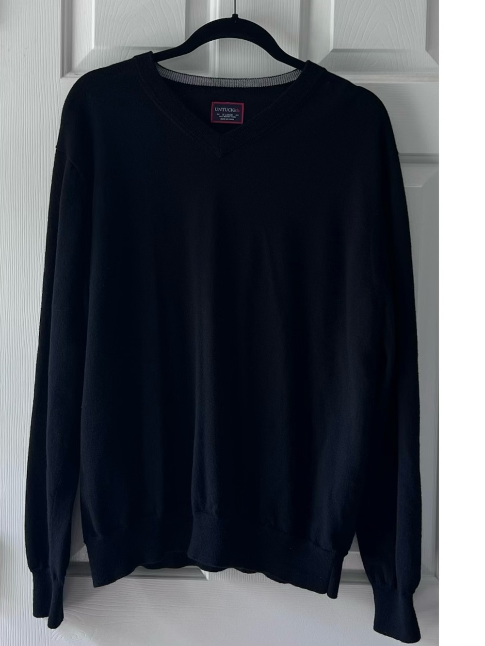 UNTUCKit Men's Black V-Neck Pullover Sweater 100% Wool